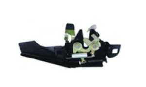 d-max'02-'05 замок капота