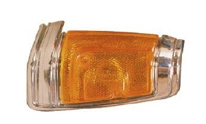 пикап 720 '83 -'85 угловой светильник хромированный